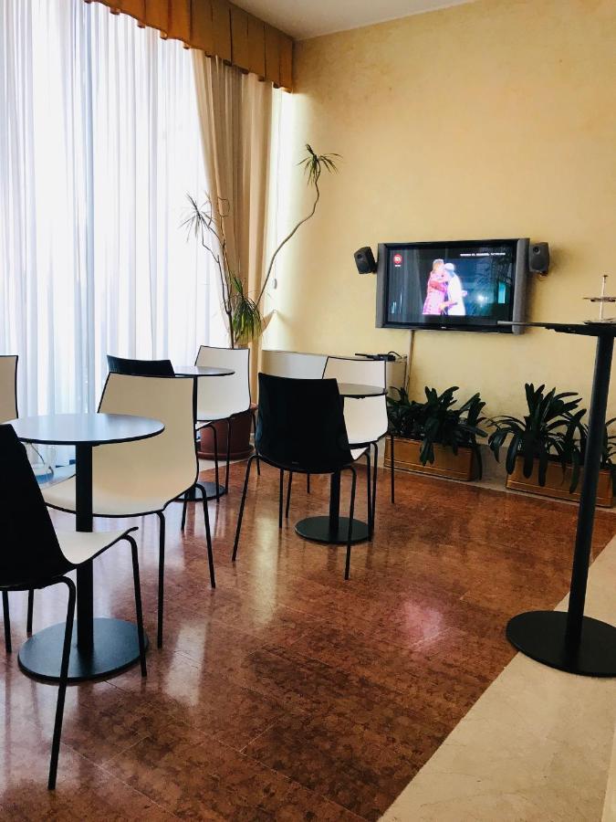 Hotel Krystal Bussolengo Eksteriør bilde